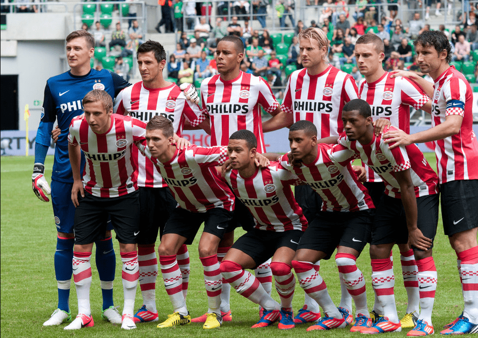 埃因霍温发布备战花絮，窗口期远射贴柱，德甲任务艰巨，阵容厚度经受考验的简单介绍-游体育